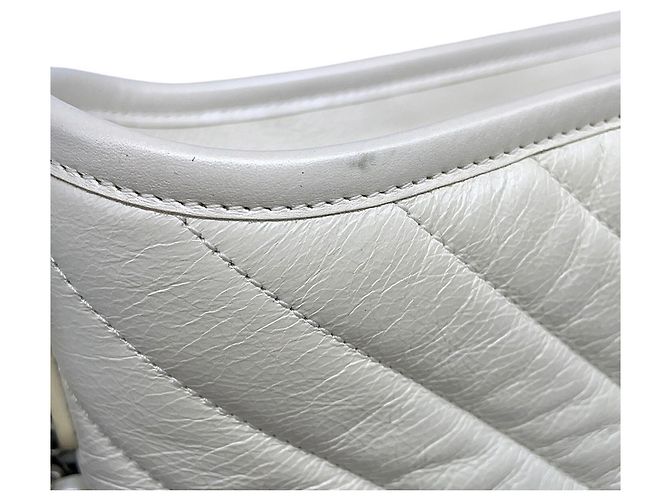 Chanel Schultertasche mit Kette - Ansicht 11