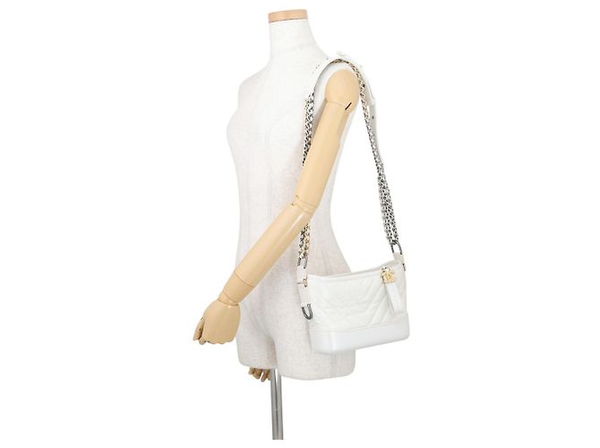 Chanel Schultertasche mit Kette - Ansicht 4