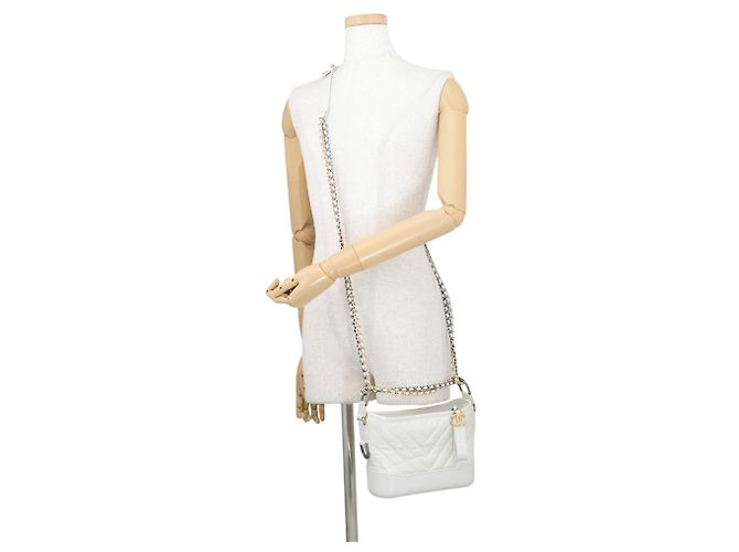 Chanel Schultertasche mit Kette - Ansicht 5