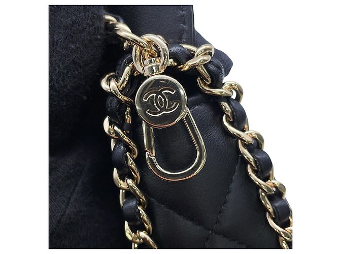 Borsa a tracolla con catena Chanel in pelle d'agnello - vista 12