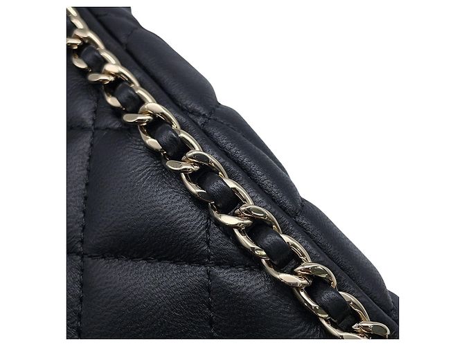 Borsa a tracolla con catena Chanel in pelle d'agnello - vista 13
