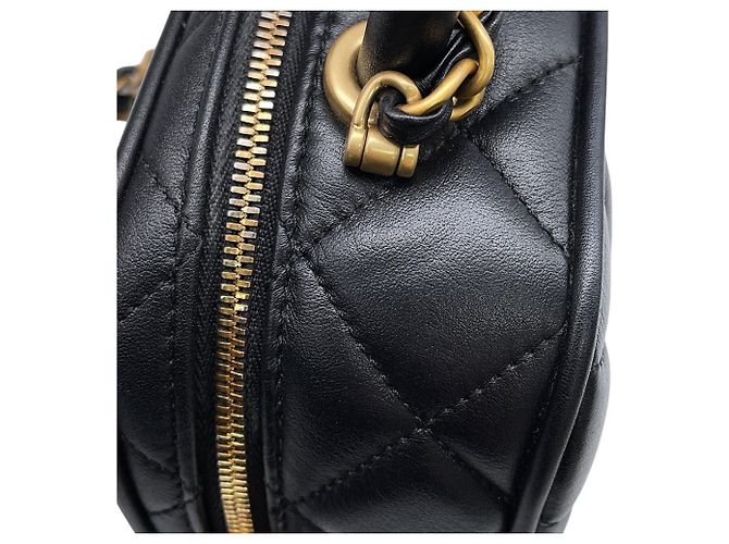 Borsa a mano Chanel Black Matelassé Mini Bowling Coco Mark in pelle - vista 10