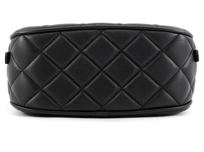 Borsa a mano Chanel Black Matelassé Mini Bowling Coco Mark in pelle - vista 3