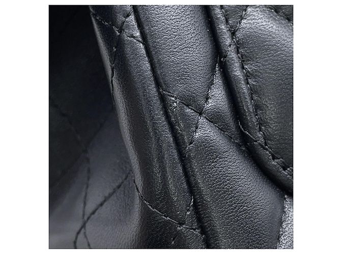 Borsa a tracolla Chanel Mini Classic Matelassé con catena - vista 8