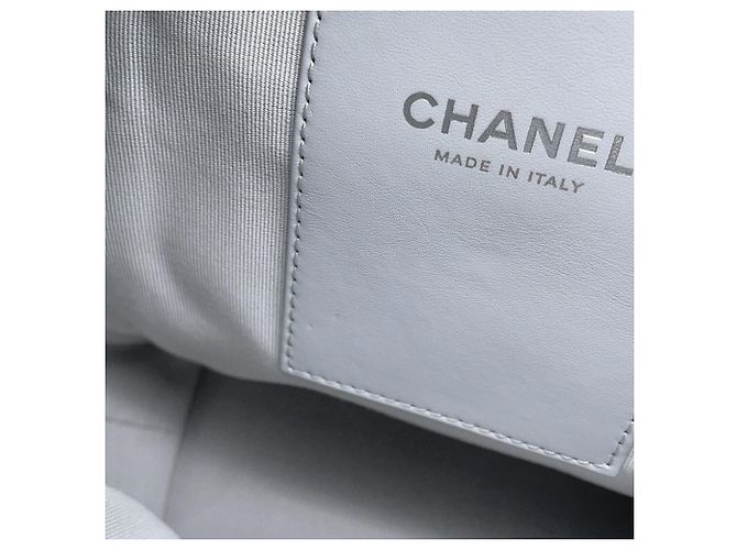 Borsa Chanel Matelassé in Gray - vista 10