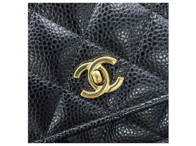 Portafoglio a catena Chanel in pelle di vitello martellata nera - vista 10