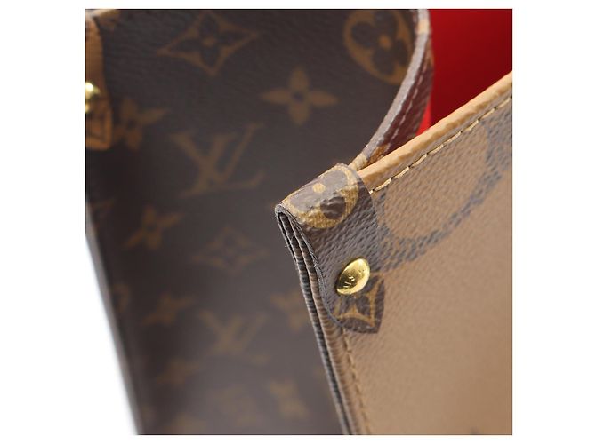 Borsa Tote Louis Vuitton Onthego MM Monogram Giant Reverse Coated Canvas - vista 5