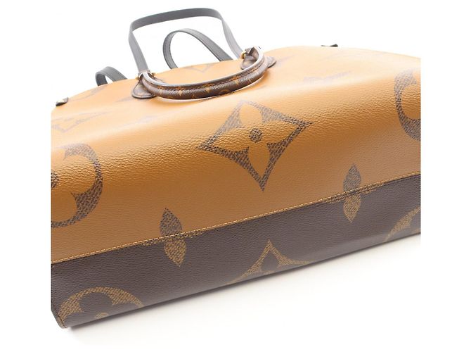 Borsa Tote Louis Vuitton Onthego MM Monogram Giant Reverse Coated Canvas - vista 7