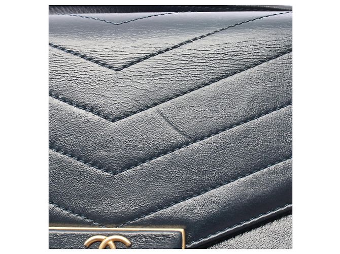 Borsa a tracolla in pelle CHANEL Chevron V Stitch - vista 6