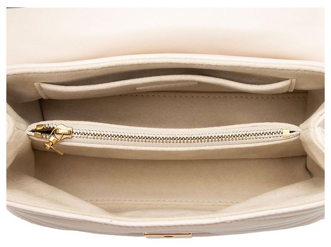 Louis Vuitton Calfskin New Wave Hold Me Top Handle - vista 6