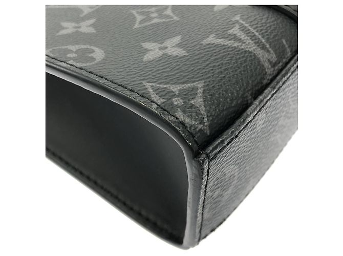 Louis Vuitton Sac Plat Cross Monogram Eclipse Shoulder Bag - vista 3