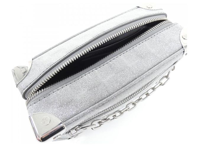 Borsa a tracolla Louis Vuitton Damier Glitter Mini Soft Trunk - vista 8