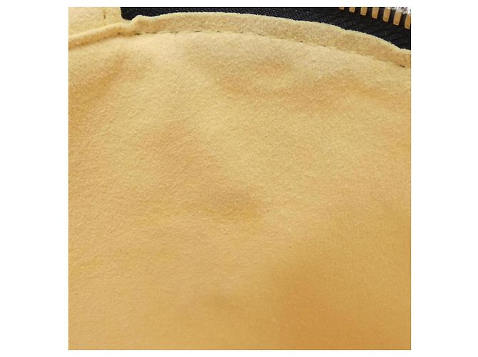 Louis Vuitton Monogram LV Pop Cannes Tasche aus Kalbsleder - Ansicht 8