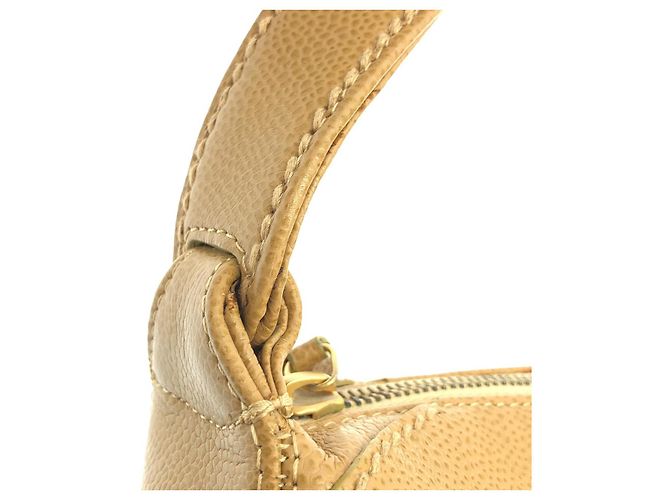 Borsa a tracolla Chanel in pelle Caviar - vista 7