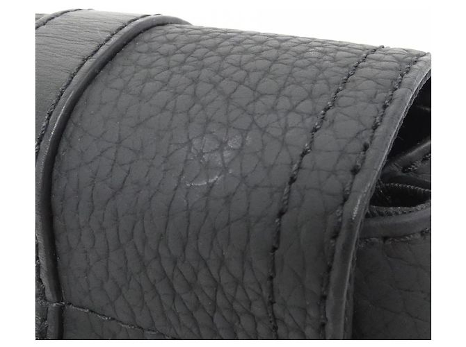 Borsa a tracolla Louis Vuitton Christopher XS Monogram Taurillon - vista 4