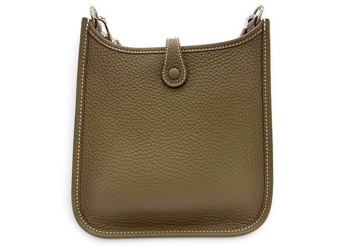 Borsa a tracolla Hermès Evelyne TPM Taurillon Clemence - vista 4