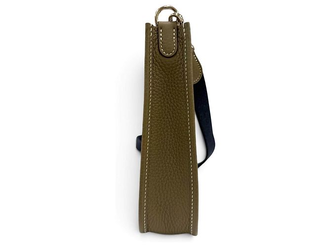 Borsa a tracolla Hermès Evelyne TPM Taurillon Clemence - vista 5
