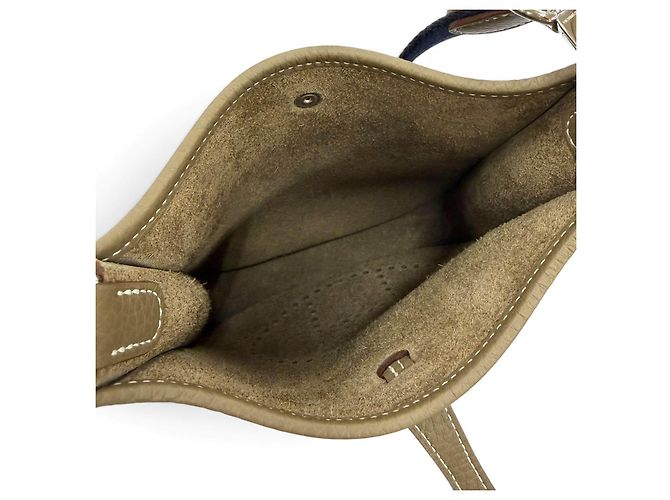 Borsa a tracolla Hermès Evelyne TPM Taurillon Clemence - vista 7