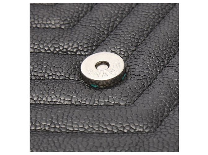 Borsa a tracolla Chanel Chevron V Stitch in pelle Caviar - vista 6