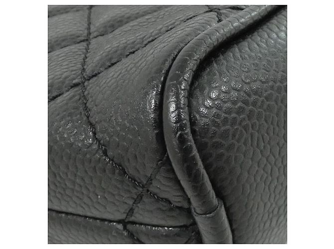 Bolsa de Ombro Chanel em Bezerro Grão - vista 3