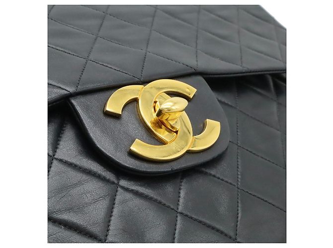 Borsa a tracolla Chanel in pelle Matelassé - vista 6
