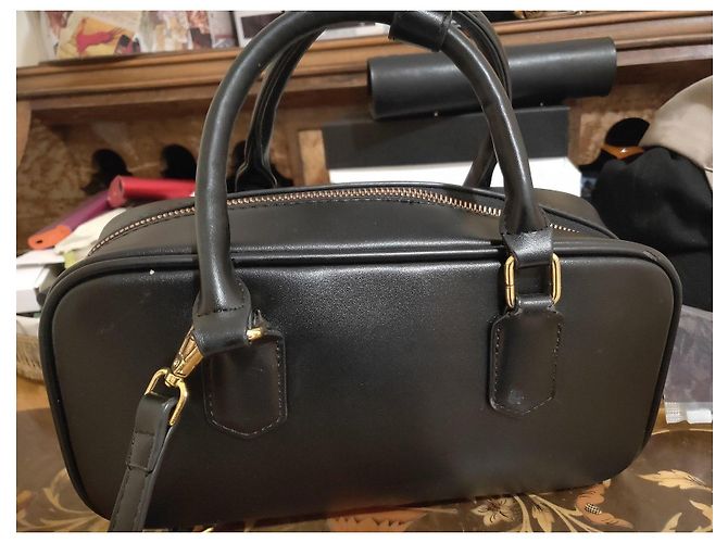 Borsa Miu Miu in pelle nera - vista 6