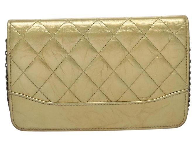 Chanel Gabrielle Wallet on Chain in pelle di vitello matelassé invecchiata - vista 2
