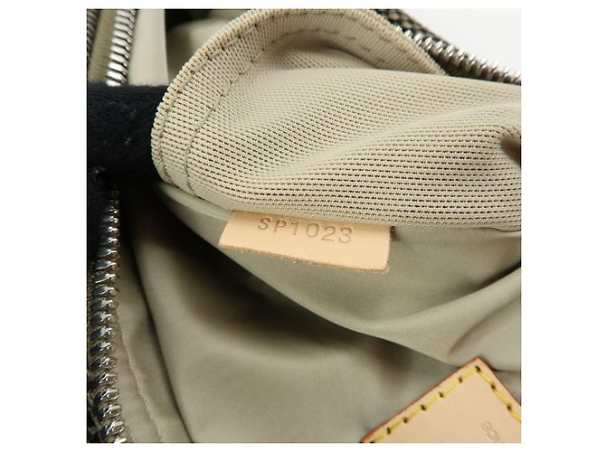 Louis Vuitton Compagnon Messenger Damier Geant Canvas - vista 7