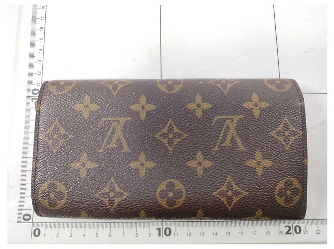 Louis Vuitton Sarah Monogram Canvas Compact - vista 2