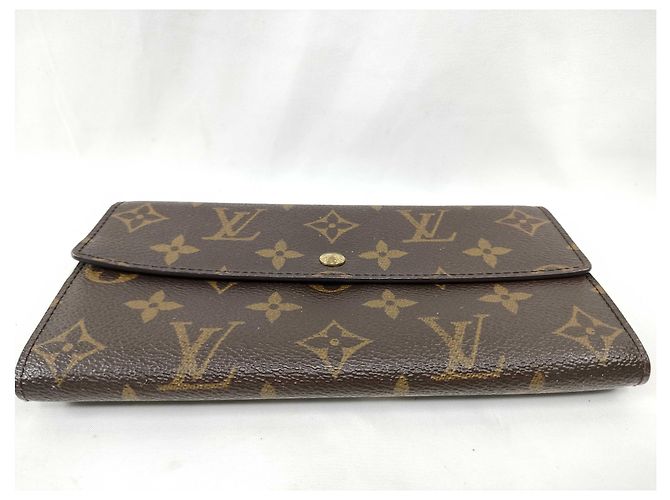 Louis Vuitton Sarah Monogram Canvas Compact - vista 3