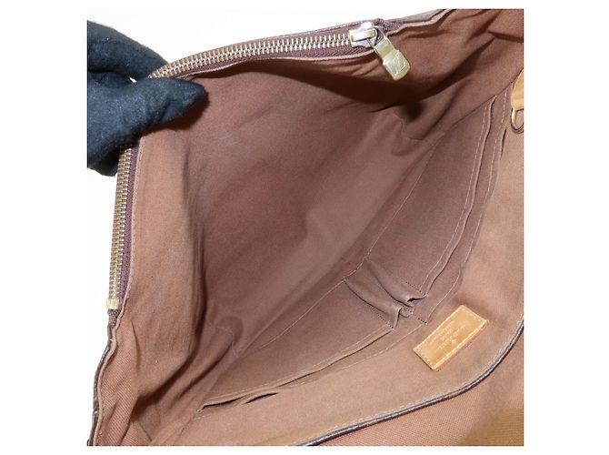 Louis Vuitton Beaubourg Messenger Monogram Canvas MM - vista 5