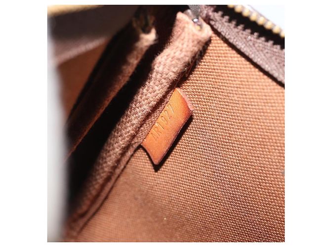 Louis Vuitton Pochette Accessoires NM Monogram Canvas - vista 7