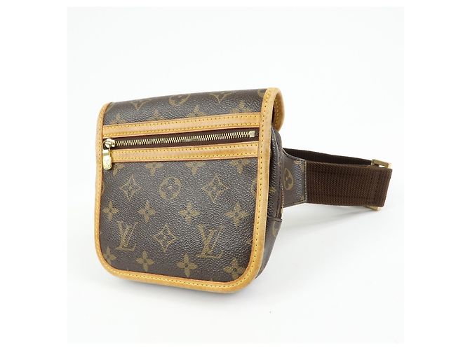 Louis Vuitton Bosphore Waist Monogram Canvas - vue 3