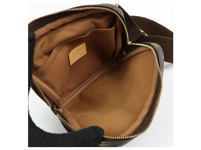 Louis Vuitton Bosphore Waist Monogram Canvas - vue 5