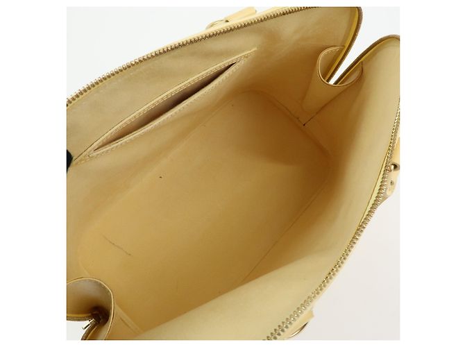 Louis Vuitton Alma Epi Leather PM - vista 5