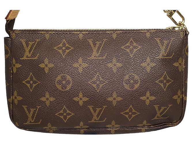 Louis Vuitton Pochette Accessoires Monogram Canvas Medium - vista 2