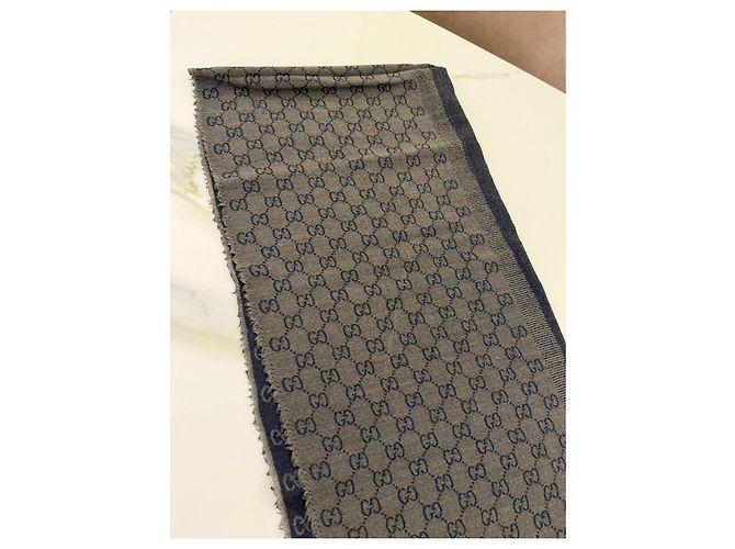 Sciarpa Gucci GG Monogram in Lana e Seta - Blu Navy - vista 3