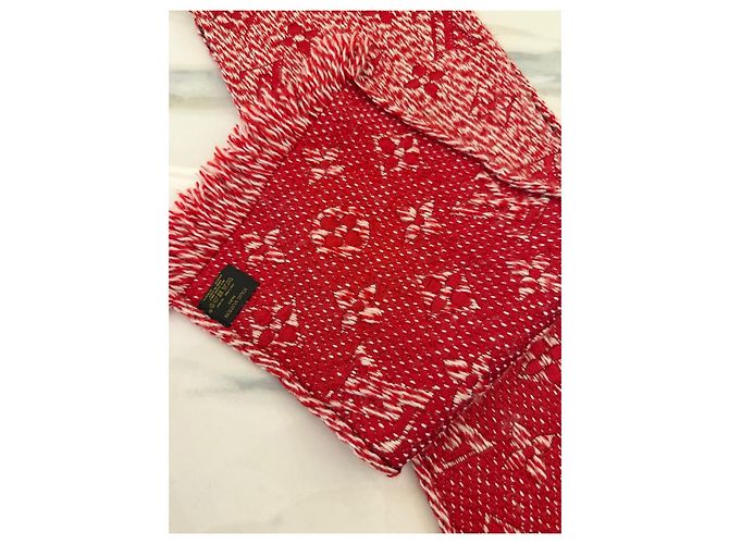 Louis Vuitton Bufanda Monogramme de Lana y Seda Roja - vista 8