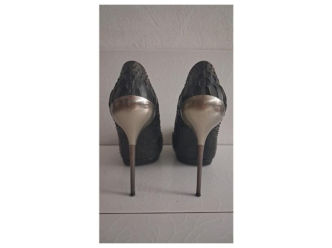 Salvatore Ferragamo Python-Print Leder Pumps Schwarz - Ansicht 2