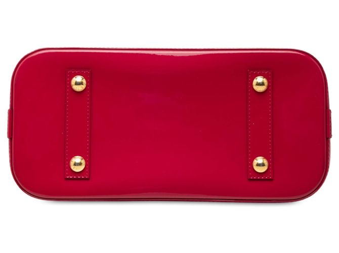 Borsa a mano Louis Vuitton Monogram Vernis Alma PM rossa - vista 3