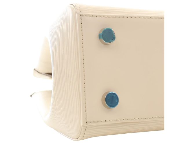 Borsa Louis Vuitton Epi Brea MM Satchel Bianca - vista 9