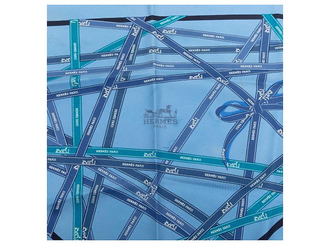 Foulard di seta triangolare Hermès Bolduc Pointu Blue - vista 4