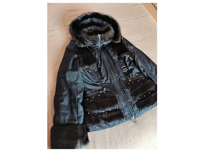 Christian Dior Giacca Nera in Cotone e Lycra con Pelliccia Sintetica - vista 16