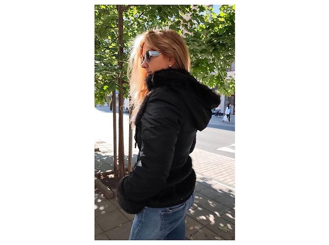 Christian Dior Giacca Nera in Cotone e Lycra con Pelliccia Sintetica - vista 17