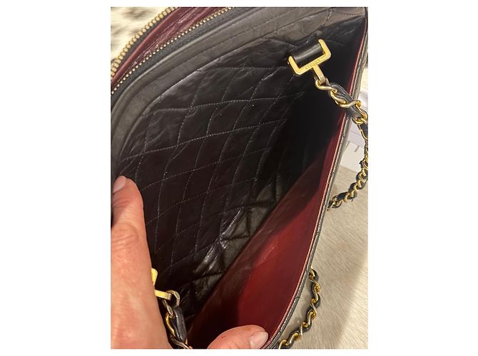 Chanel gesteppte Schultertasche aus Lammleder - Ansicht 19