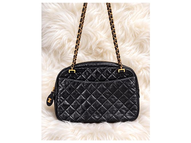 Chanel gesteppte Schultertasche aus Lammleder - Ansicht 2