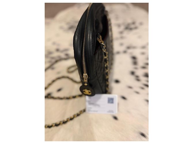 Chanel gesteppte Schultertasche aus Lammleder - Ansicht 8