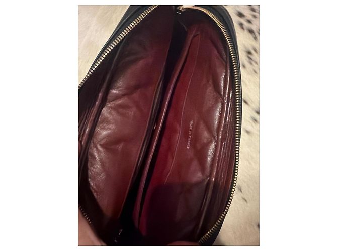 Chanel gesteppte Schultertasche aus Lammleder - Ansicht 9