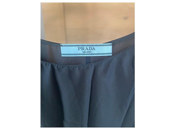 Prada Langes Kleid aus Silbernem Metallic-Strick mit Applikationen - Ansicht 7