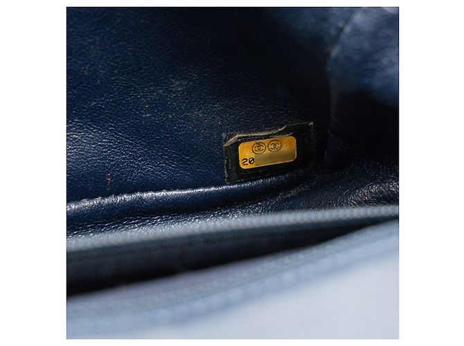 CHANEL - Borsa a tracolla Classic/Timeless Mini Rectangle Chanel in pelle verniciata kaki - vista 9
